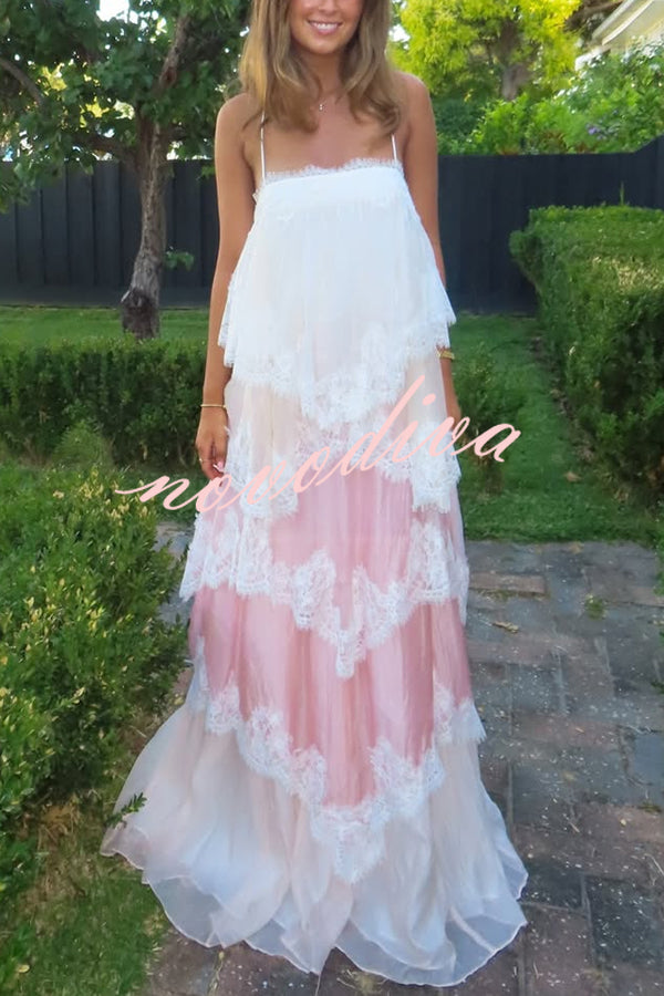 Vestido largo Caroline degradado con volantes escalonados, ribete de encaje, tirantes ajustables, espalda descubierta y corte en A