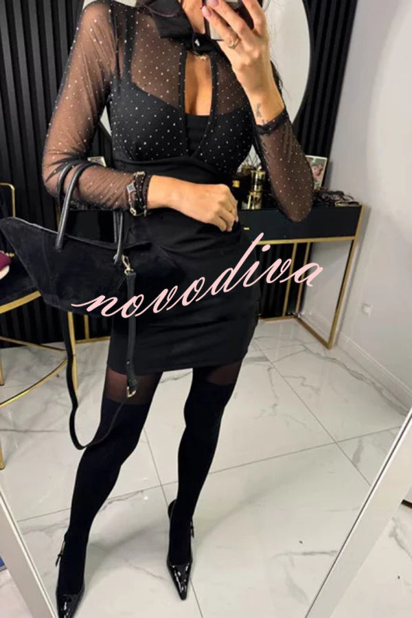 Minivestido elástico Stevie de malla con brillo, cuello camisero con abertura y manga larga
