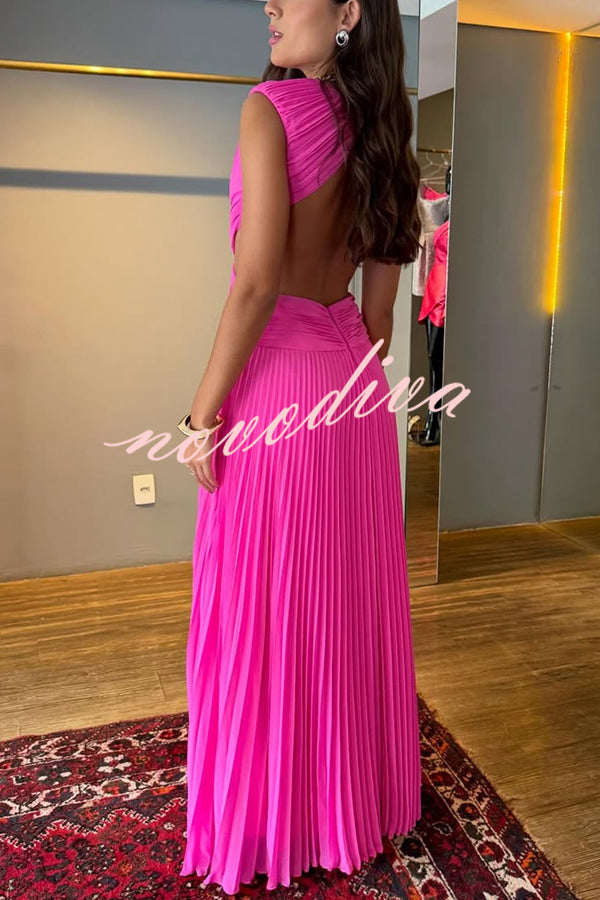 Vestido largo Tamia de gasa plisada con cruce, abertura en la cintura y espalda abierta