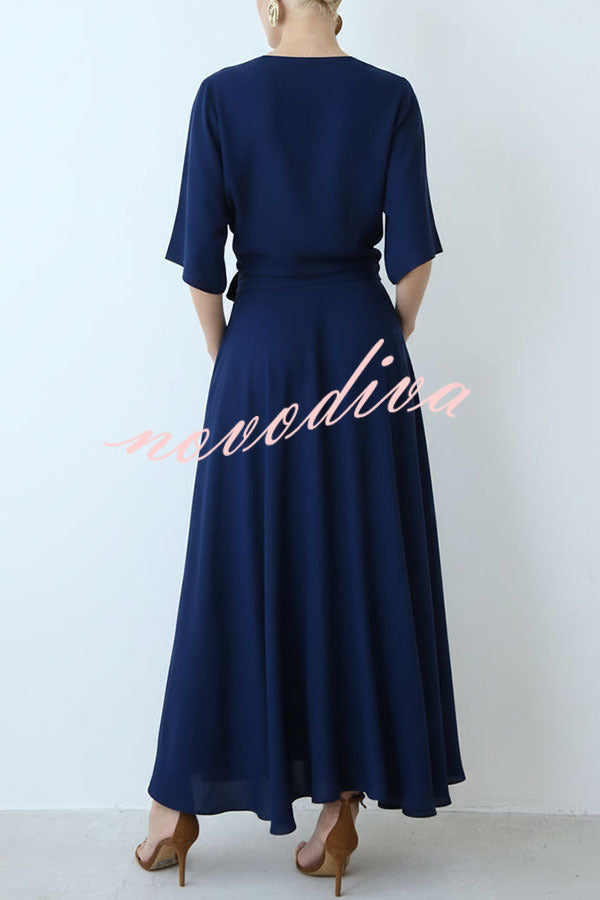 Vestido largo holgado Moderno y Elegante de satén cruzado con media manga ancha, bolsillos y abertura