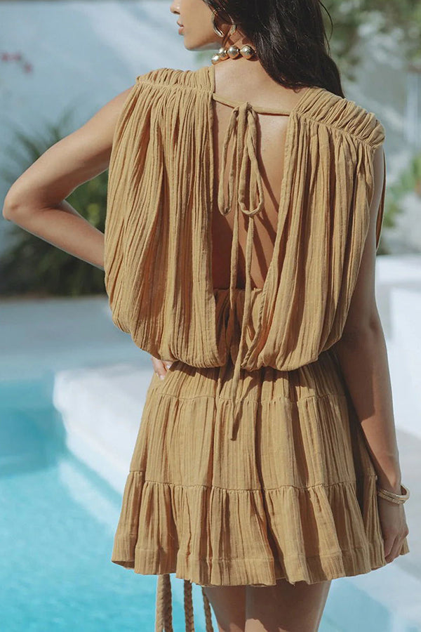 Minivestido Destello de Felicidad de mezcla de lino drapeado con cinturón trenzado, estilo pareo