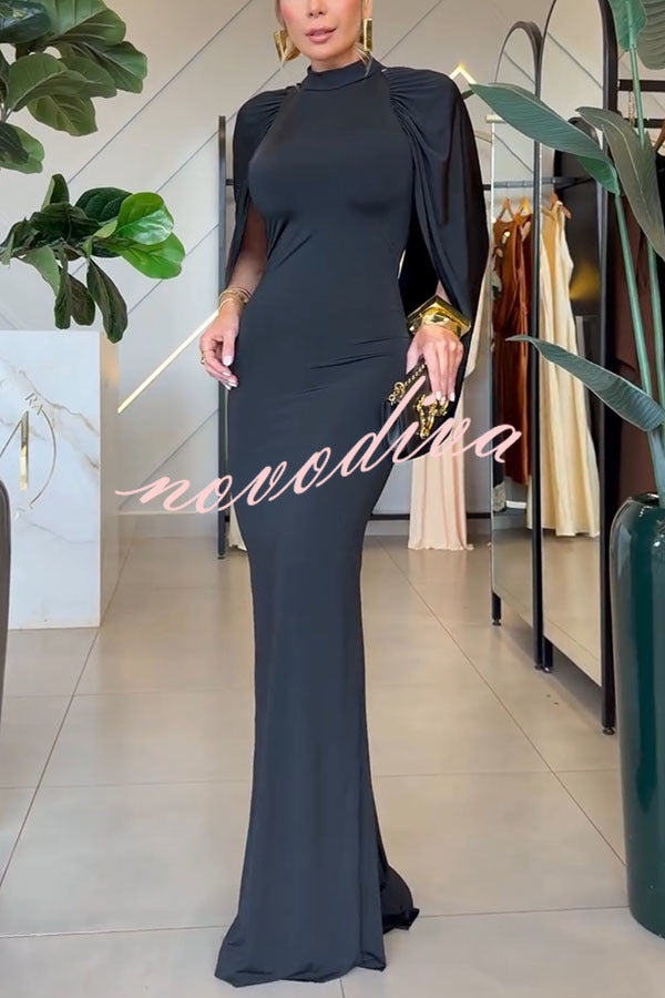 Vestido largo de noche sirena con cuello alto, manga capa, drapeado y espalda abierta