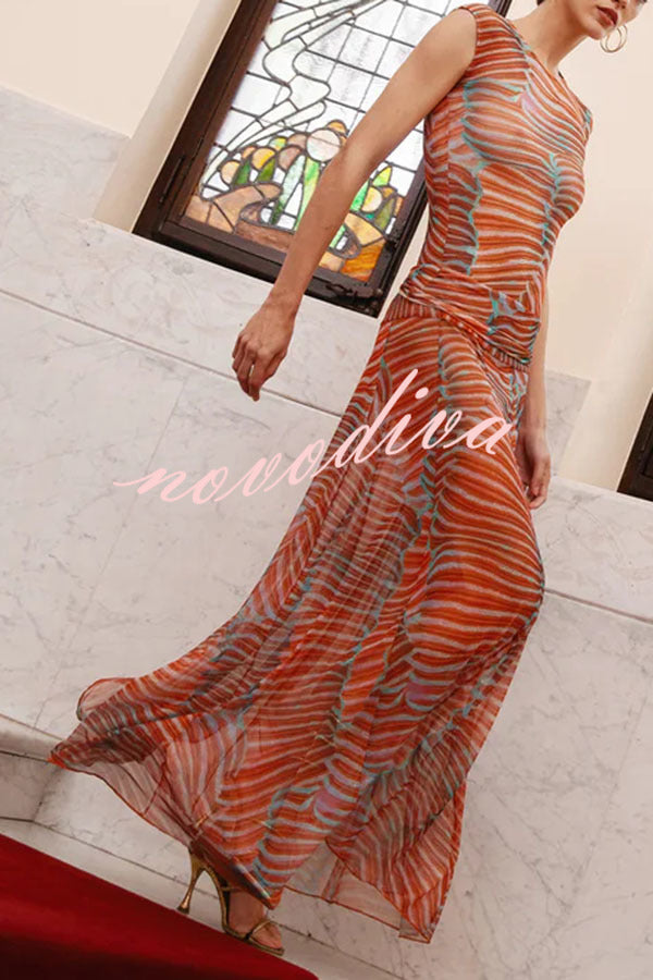 Conjunto Bella de body de malla elástica con estampado exclusivo y falda larga de talle alto con cintura elástica