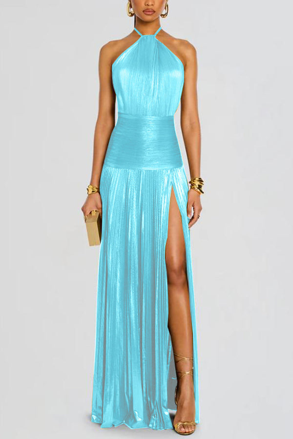 Vestido largo Glamuroso de tejido metalizado plisado con cuello halter, espalda abierta y abertura