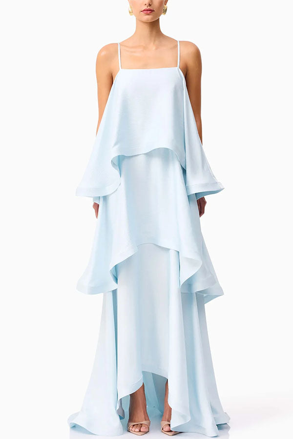 Vestido largo evasé lencero de satén con volantes y escote cuadrado, suave y fluido