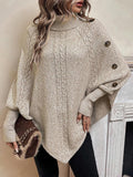 Alexis | Jersey Poncho de Cuello Alto y Manga Murciélago, Punto Trenzado Asimétrico