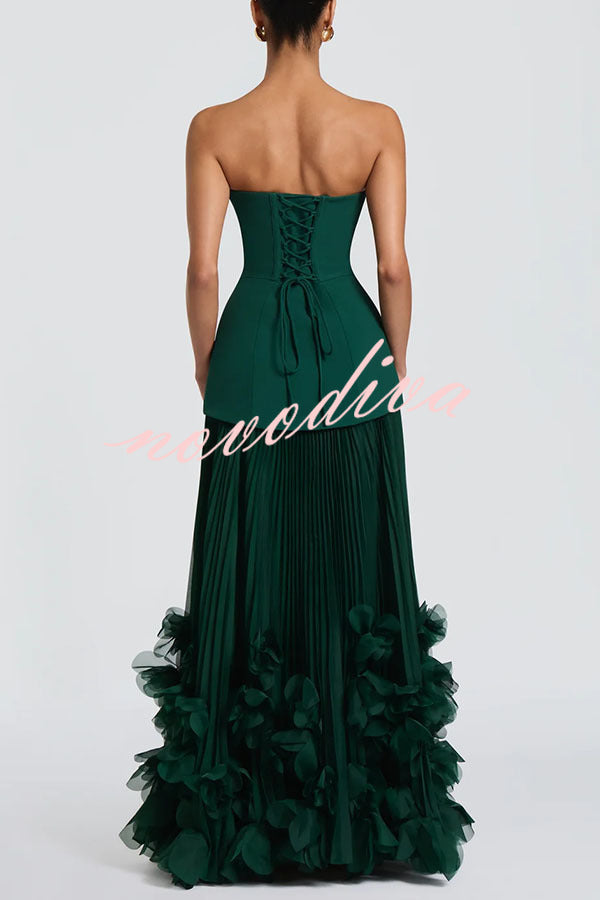 Vestido largo de gala Serafina palabra de honor con apliques florales hechos a mano, bajo plisado y lazada en la espalda
