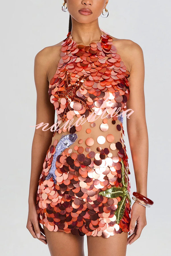 Minivestido halter Dorothy con bordado de peces y estrellas de mar de lentejuelas grandes