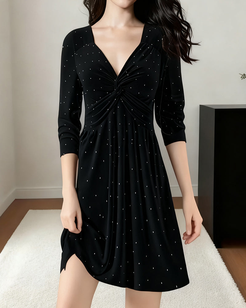 Averie Vestido de topos con escote en V