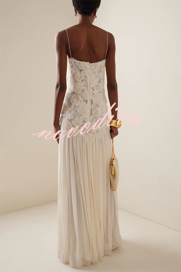Vestido largo lencero Déjate Llevar con aplique floral y bajo de gasa plisada