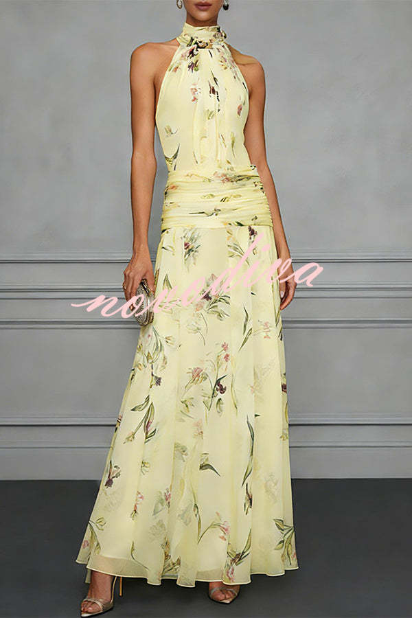Vestido Aria floral halter fruncido