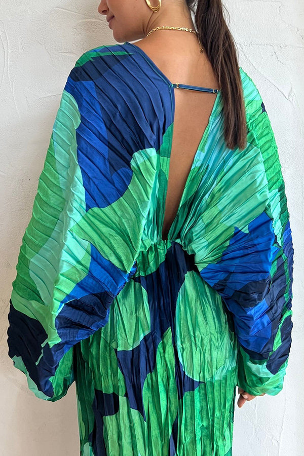 Vestido largo tipo capullo con estampado tropical, manga kimono y plisado