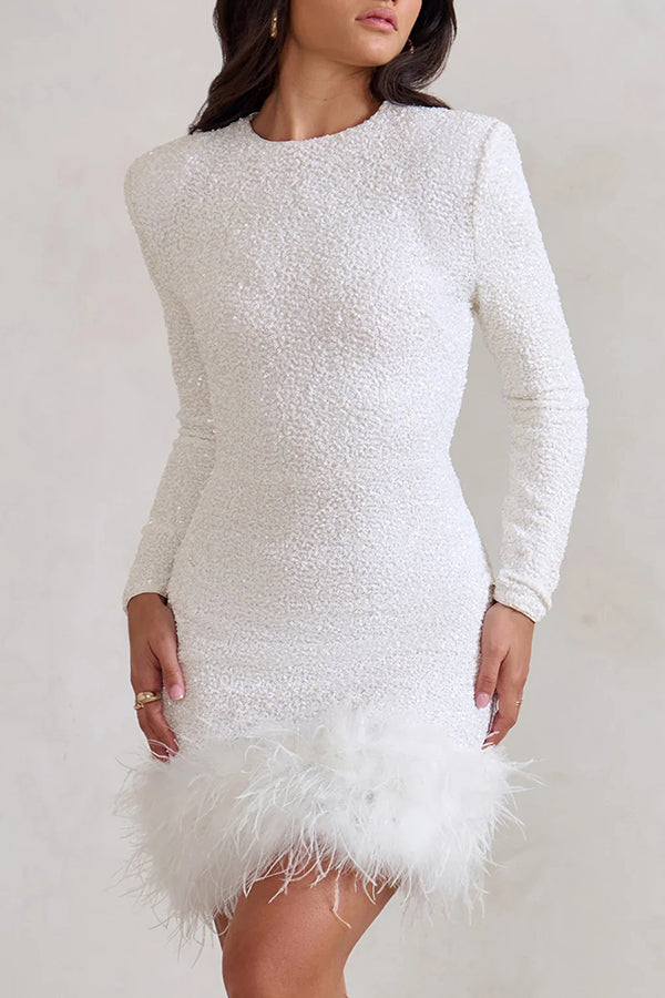 Minivestido elástico Imprescindible de Fiesta de lentejuelas con manga larga y ribete de plumas