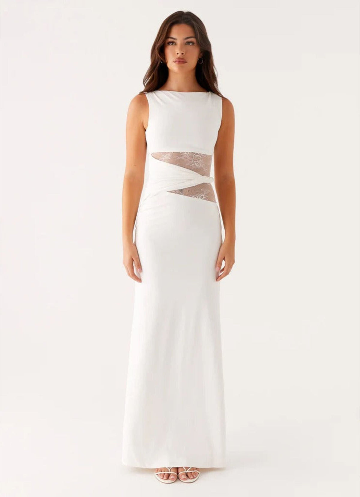 Liora | Vestido largo favorecedor con sutiles aberturas y cordones