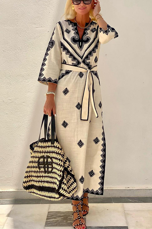 Vestido midi Ambiente Tranquilo de mezcla de lino con estampado étnico y cinturón