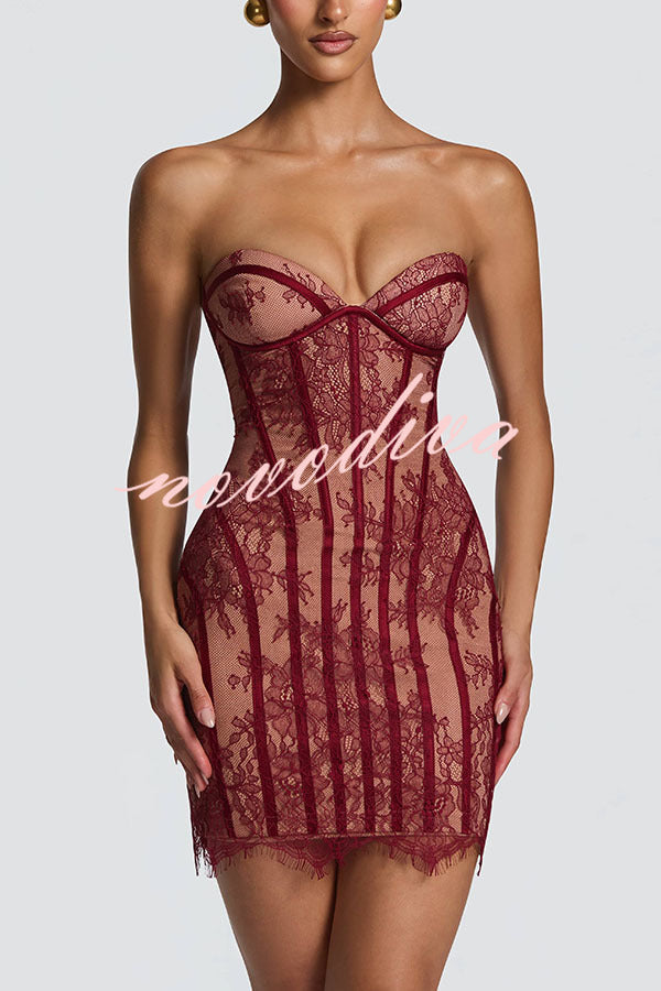 Minivestido Jaya palabra de honor de encaje floral con detalle estructurado en contraste, abertura y lazada en la espalda