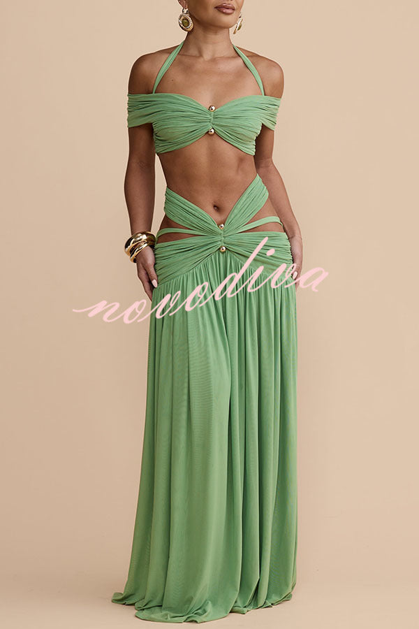 Falda larga Martina de malla elástica con detalle metálico dorado, fruncida y con abertura en la cintura, ideal para vacaciones