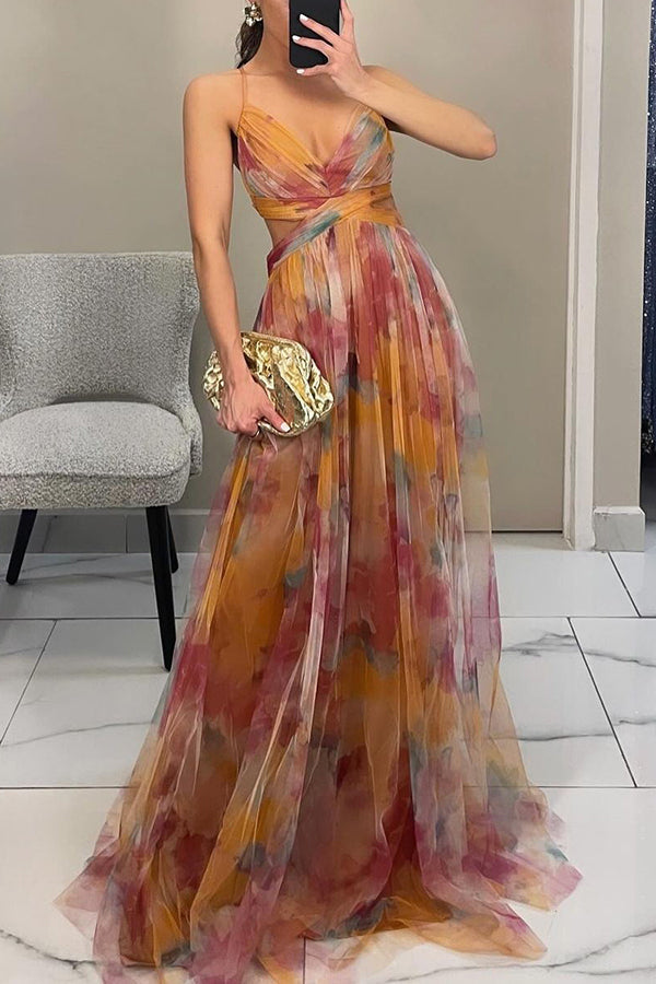 Vestido largo Giselle de tul con estampado floral, cintura con abertura y lazada en la espalda