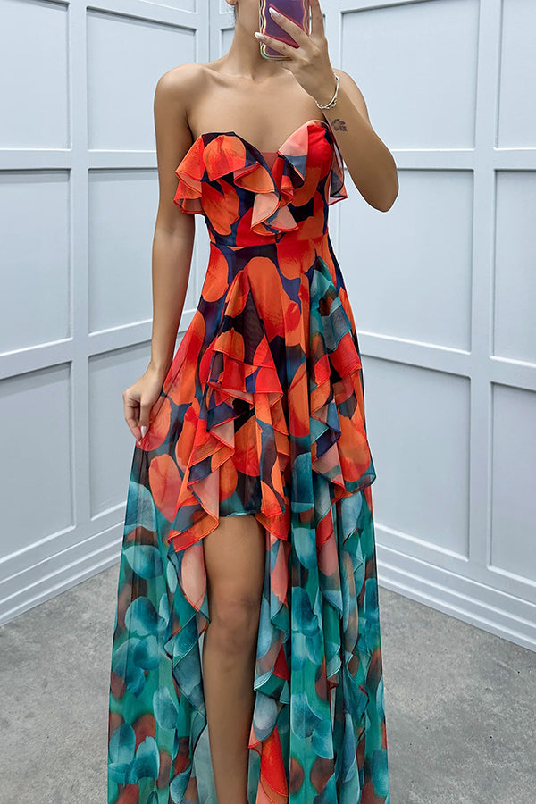 Vestido largo Momento de Amor palabra de honor con estampado degradado único, volantes superpuestos y abertura