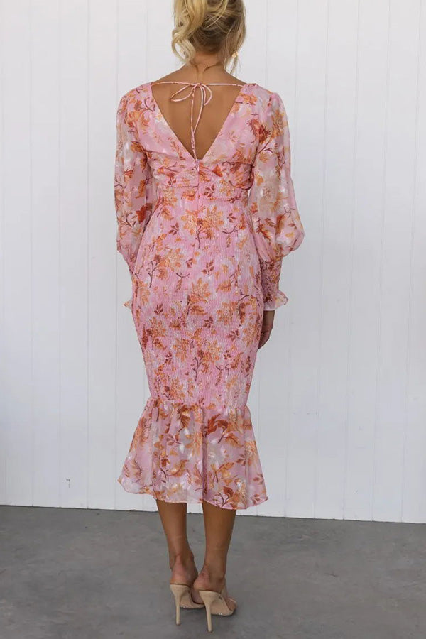 Vestido midi Garden Gathering floral con cintura fruncida elástica