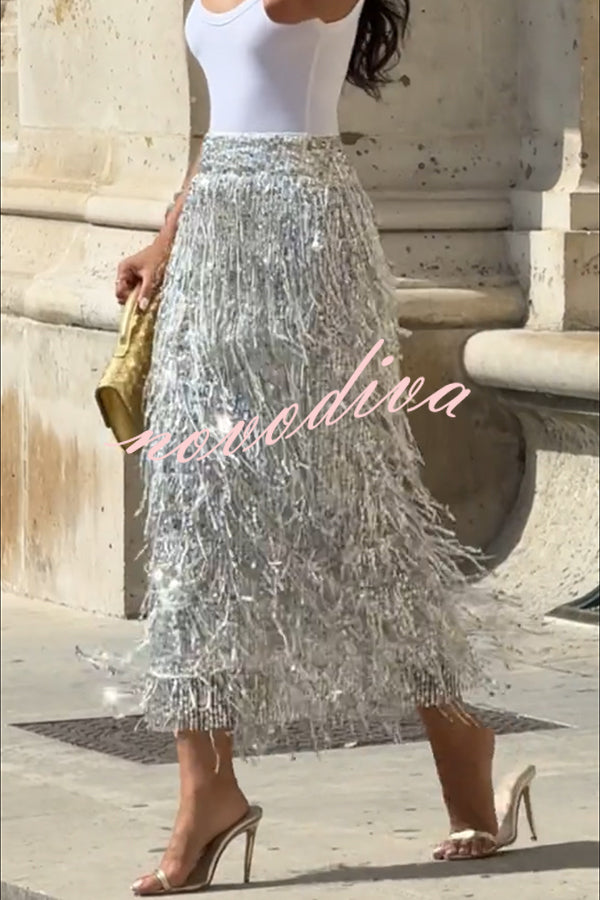 Falda midi Evening Charm de talle alto con flecos de lentejuelas superpuestos, cremallera trasera y abertura