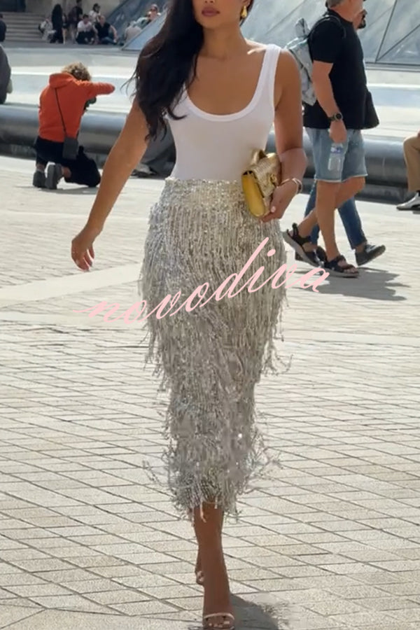 Falda midi Evening Charm de talle alto con flecos de lentejuelas superpuestos, cremallera trasera y abertura