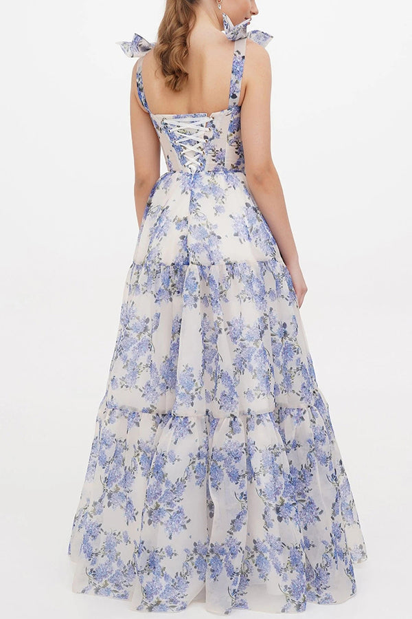 Vestido largo Fairytale Itself de organza con estampado floral y tirantes anudados