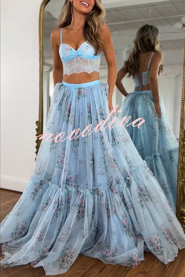 Conjunto Vita de top corto de satén floral con lazo y lazada de encaje en la espalda y falda larga evasé de tul de tiro alto