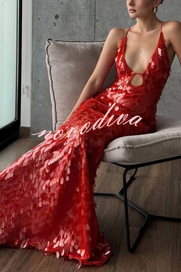 Vestido largo lencero Belleza Renovada de lentejuelas de escamas con escote en U y aberturas