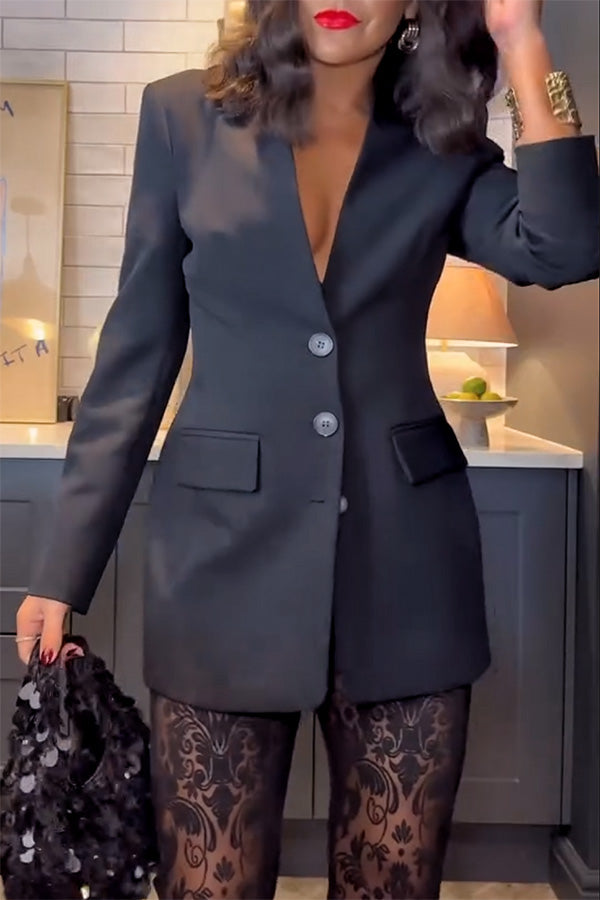 Blazer entallado Lista para Esta Noche con escote de pico, botones y manga larga