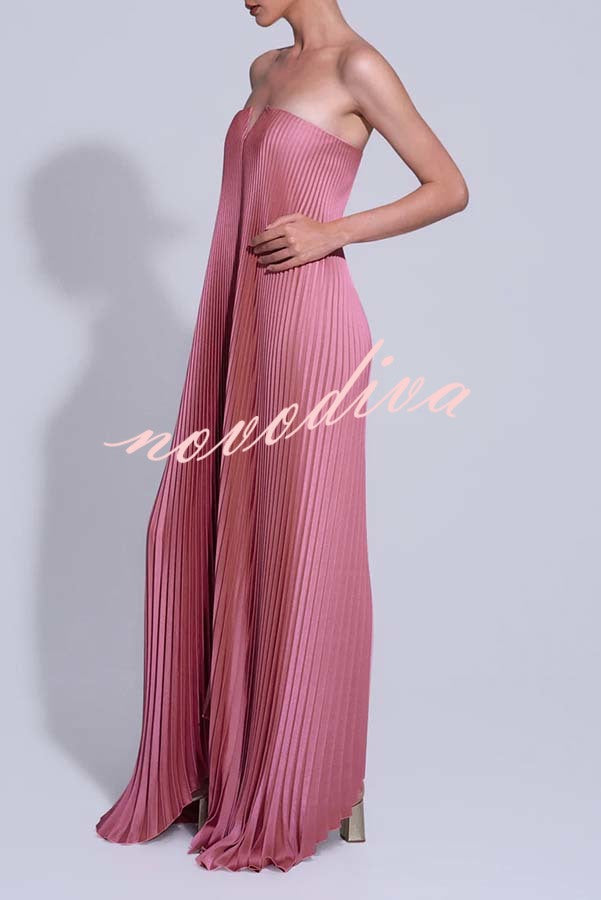 Vestido largo Darling Moment de satén con hombros descubiertos, escote en V, bajo asimétrico y corte en A