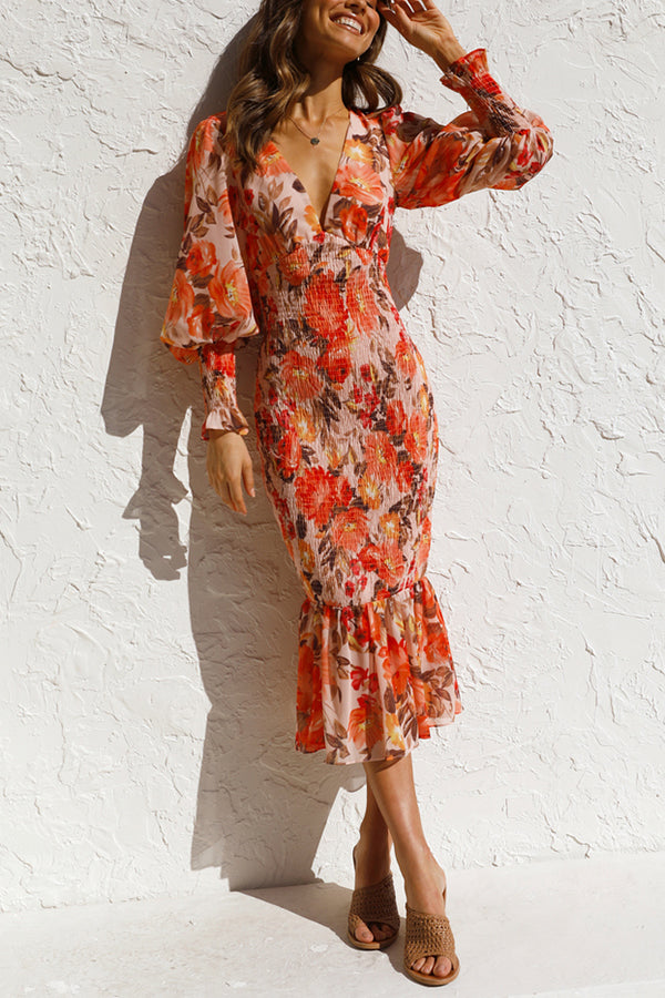 Vestido midi de fiesta Latisha floral con cintura fruncida