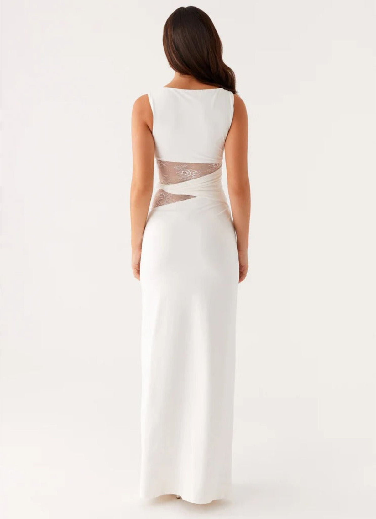 Liora | Vestido largo favorecedor con sutiles aberturas y cordones