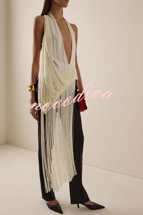Top midi Dramatic Effect con escote profundo, sin mangas y flecos drapeados irregulares