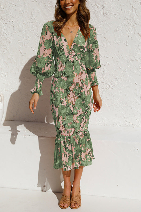 Vestido midi de fiesta Latisha floral con cintura fruncida