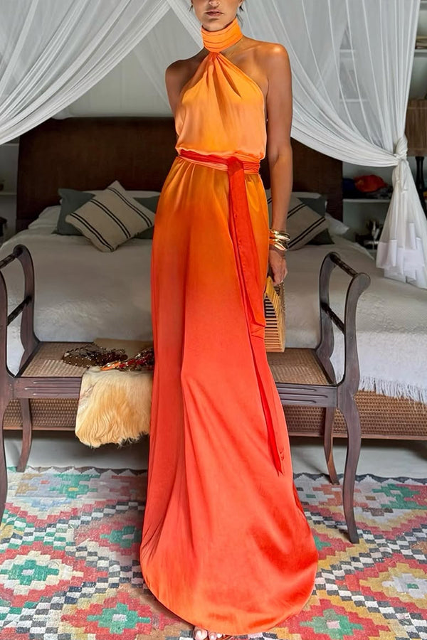 Vestido largo Chase The Sun con estampado degradado, cuello alto, espalda descubierta y lazada