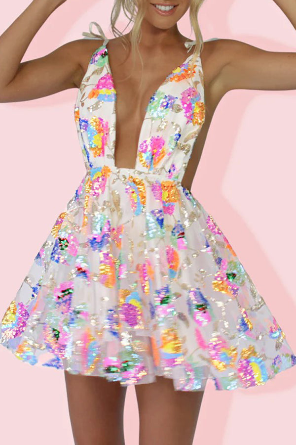 Minivestido evasé de lentejuelas con flores, escote en V, espalda abierta y lazada