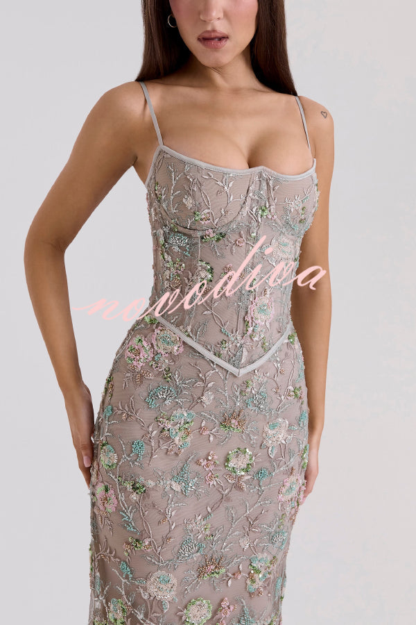 Vestido largo elegante y ajustado con cuello halter, sin mangas, espalda descubierta y lazada