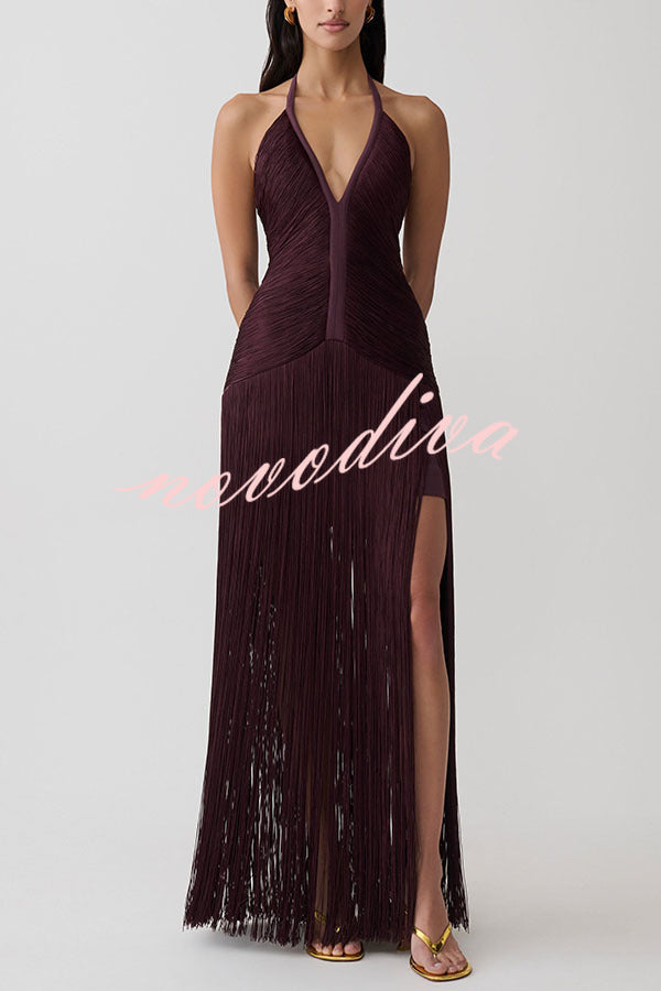 Vestido largo Estética Rítmica drapeado con flecos, cuello halter, escote de pico y sin mangas
