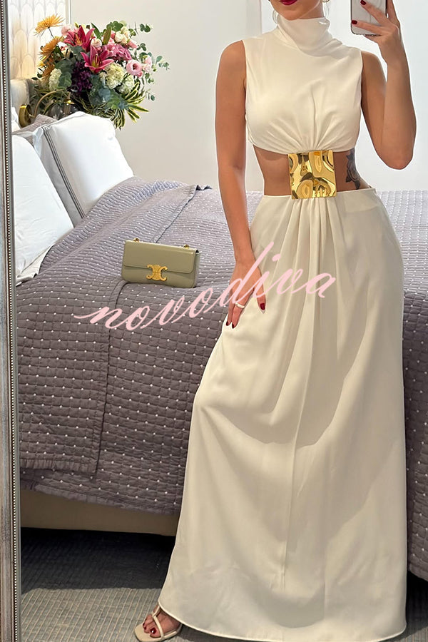 Vestido largo Avery de cuello alto con decoración metálica y abertura en la cintura
