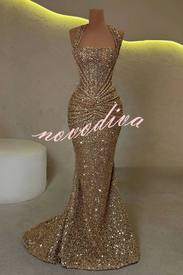 Vestido largo Velda de lentejuelas con cuello halter, escote cuadrado, cintura fruncida, lazada en la espalda y vuelo drapeado