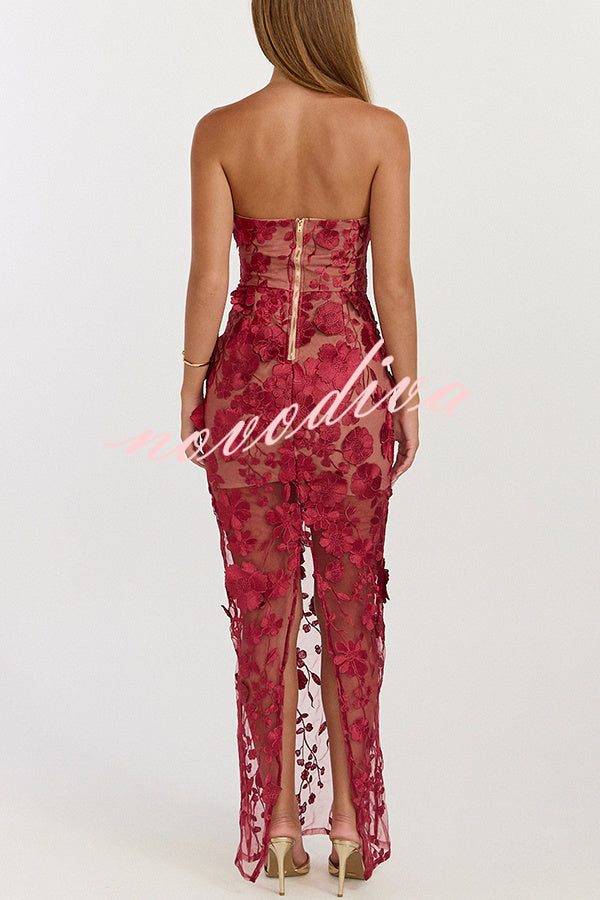 Vestido largo Sienna de tejido con bordado floral, hombros descubiertos, silueta sirena y abertura