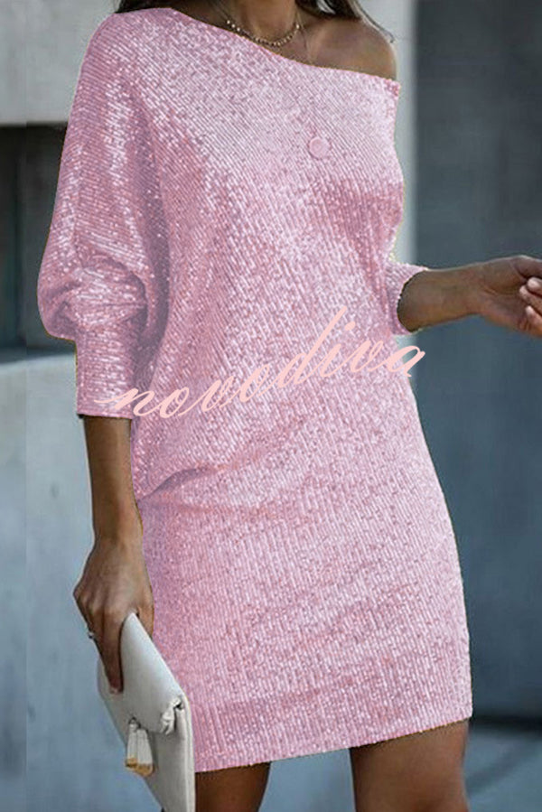 Minivestido holgado de lentejuelas en color liso con hombros descubiertos