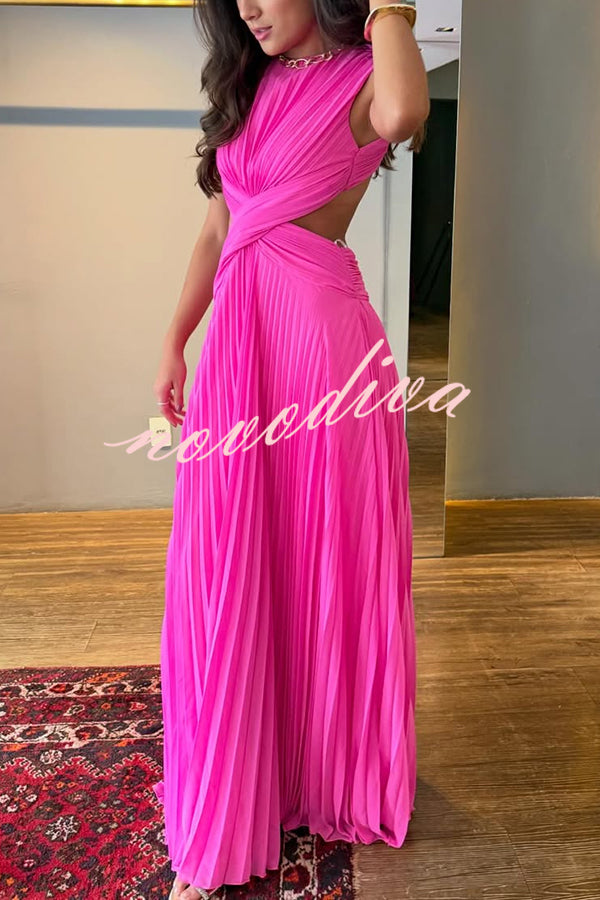 Vestido largo Tamia de gasa plisada con cruce, abertura en la cintura y espalda abierta