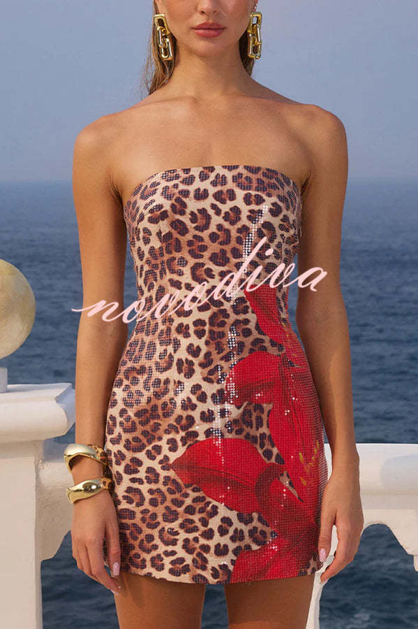 Minivestido elástico palabra de honor Beach Club de lentejuelas con estampado exclusivo
