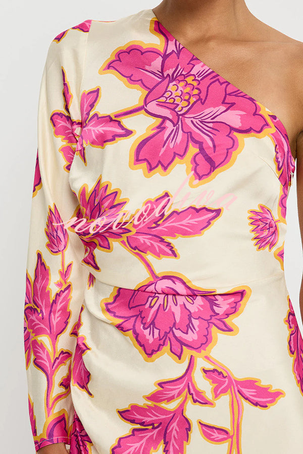 Vestido largo acampanado Rhia de satén con estampado floral asimétrico de un hombro