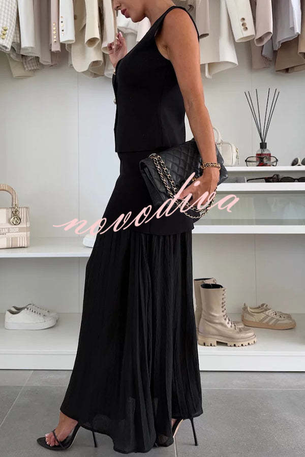 Chaleco holgado de punto con escote en V y botones dorados, elegante y con estilo