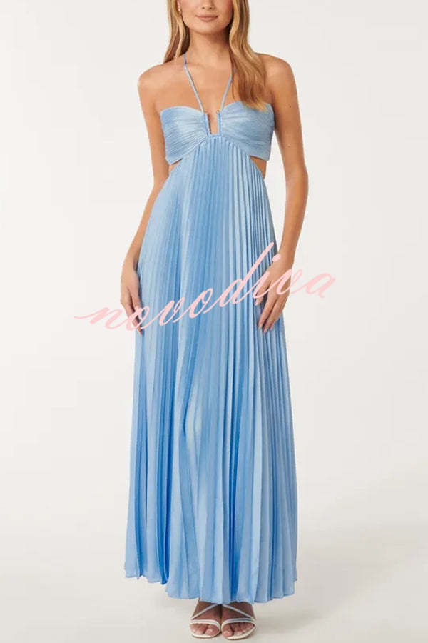 Vestido largo vaporoso Caught Your Eyes de satén plisado con tirantes cruzados y aberturas