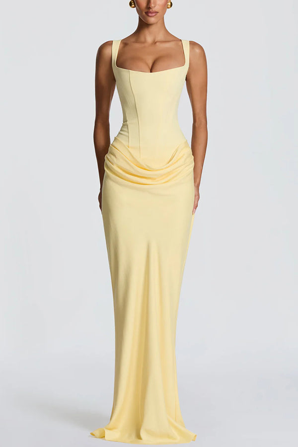 Vestido largo Larrah con escote cuadrado, lazada en la espalda y bajo drapeado de satén