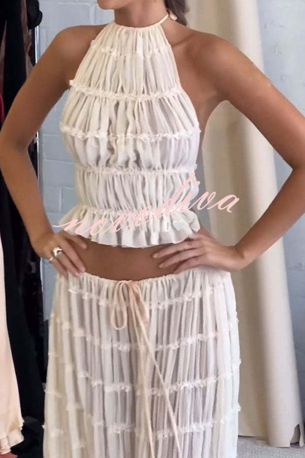 Top halter Pasión y Romance plisado con tirantes elásticos ajustables en la espalda